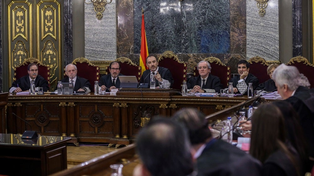 La juez ordena a la Guardia Civil ir a la Generalitat a buscar documentos del 1-O La juez ordena a la Guardia Civil ir a la Generalitat a buscar documentos del 1-O