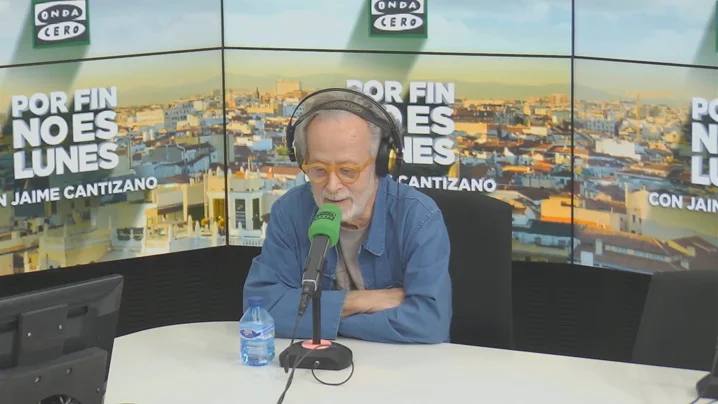 Fernando Colomo presenta 'Antes de la quema': "Lo que más me atrajo del guión fue la idea de un atraco en pleno carnaval de Cádiz" Fernando Colomo presenta 'Antes de la quema': "Lo que más me atrajo del guión fue la idea de un atraco en pleno carnaval de Cádiz"