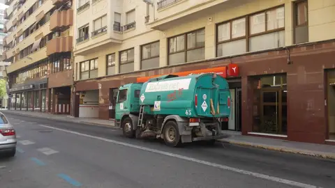 Camión del servicio de limpieza de Elche. Camión del servicio de limpieza de Elche.