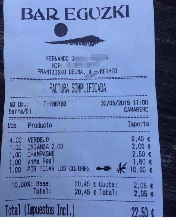 Un suplemento de 10 euros "por tocar los cojones" en la cuenta de un bar de Bermeo Un suplemento de 10 euros "por tocar los cojones" en la cuenta de un bar de Bermeo
