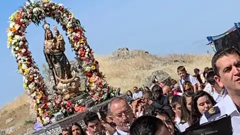 La Virgen de Alarcos ha procesionado alrededor de su Ermita La Virgen de Alarcos ha procesionado alrededor de su Ermita