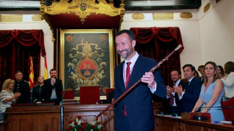 Carlos Gonz&aacute;lez, alcalde de Elche.
