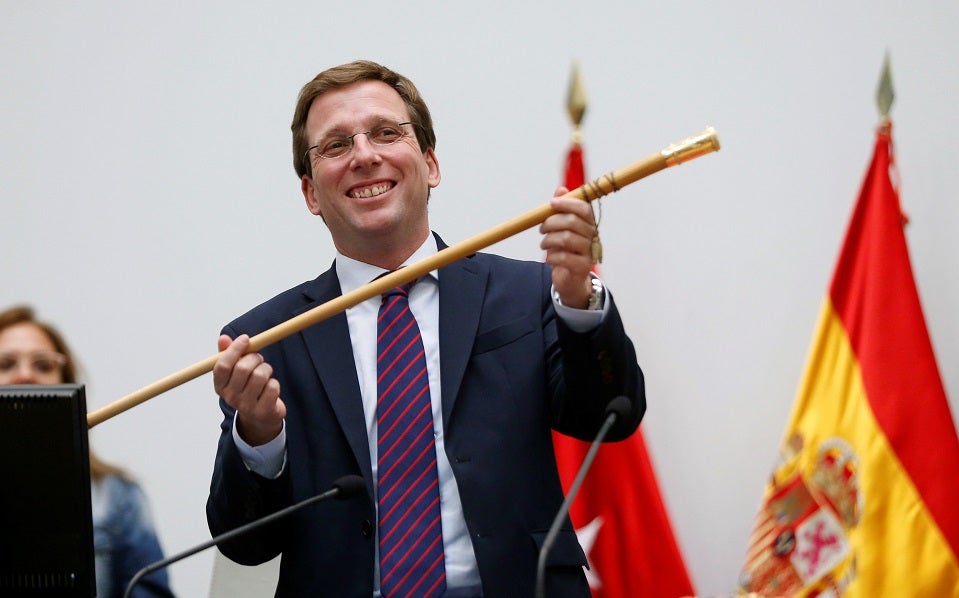 Almeida dice que no quiere derrochar dinero público Almeida dice que no quiere derrochar dinero público