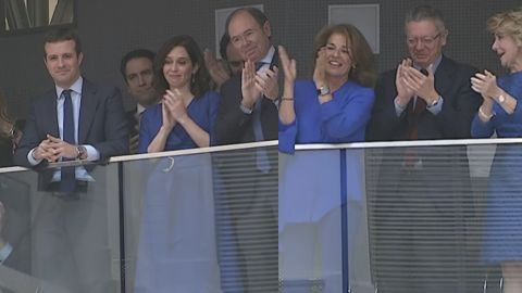 Isabel D&iacute;az Ayuso llora al ser investido Almeida