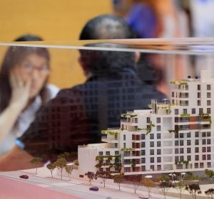 La nueva ley hipotecaria ahorrará al cliente hasta 1.000 euros en gastos. La nueva ley hipotecaria ahorrará al cliente hasta 1.000 euros en gastos.