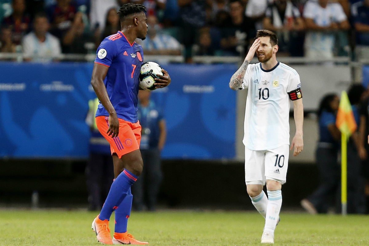 La Argentina de Messi se la pega ante Colombia en su debut en la Copa América La Argentina de Messi se la pega ante Colombia en su debut en la Copa América