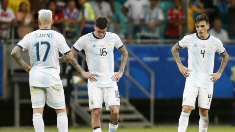 Los jugadores de Argentina, cabizbajos