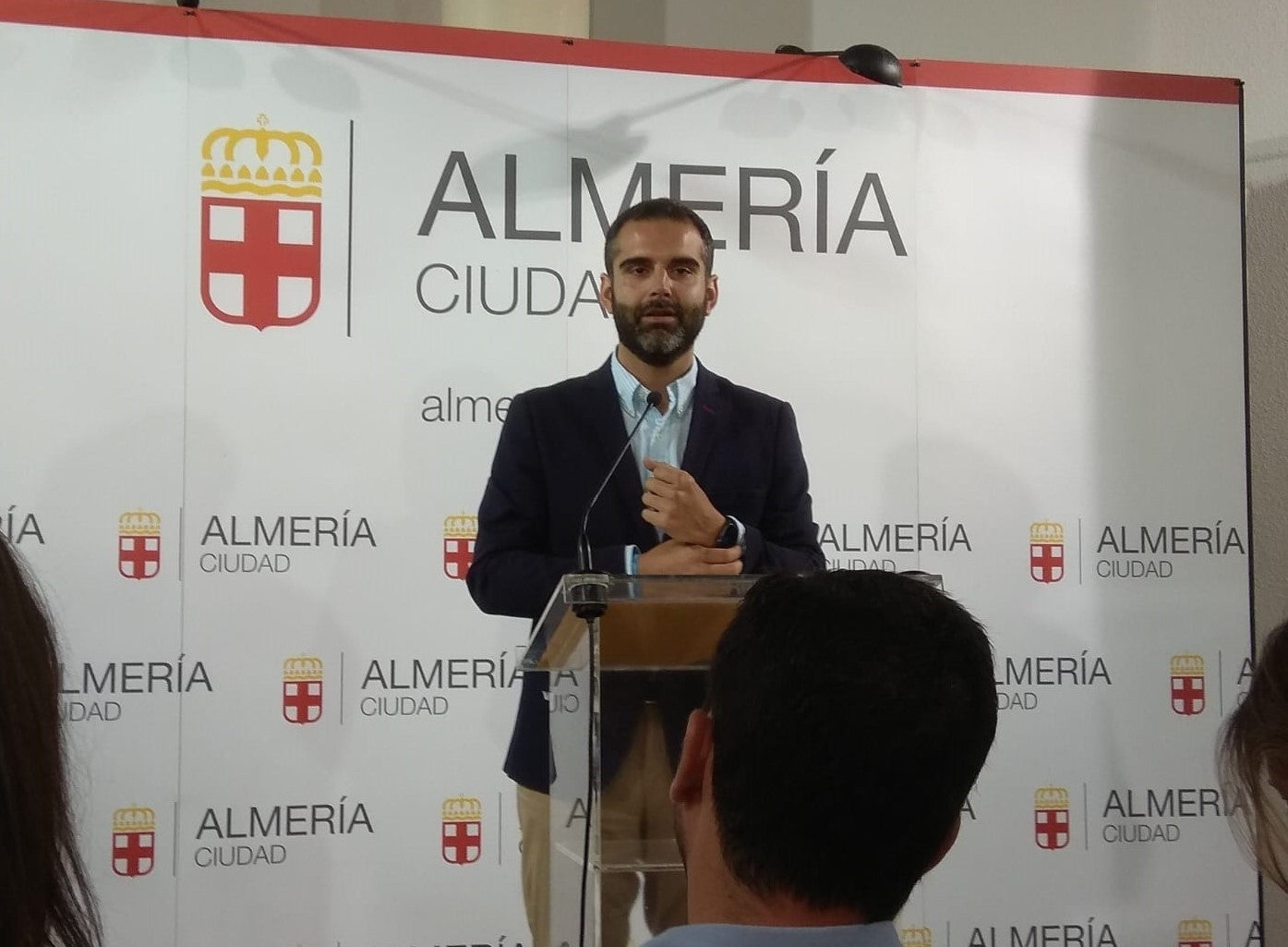 Ramón Fernández Pacheco, Alcalde de Almería: "Hay que extremar la precaución, el que pueda quedarse en casa que lo haga" Ramón Fernández Pacheco, Alcalde de Almería: "Hay que extremar la precaución, el que pueda quedarse en casa que lo haga"