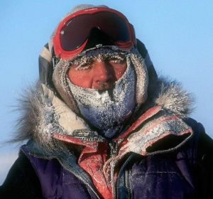 El español Curro Gan, en una foto a 47 grados bajo cero. El español Curro Gan, en una foto a 47 grados bajo cero.