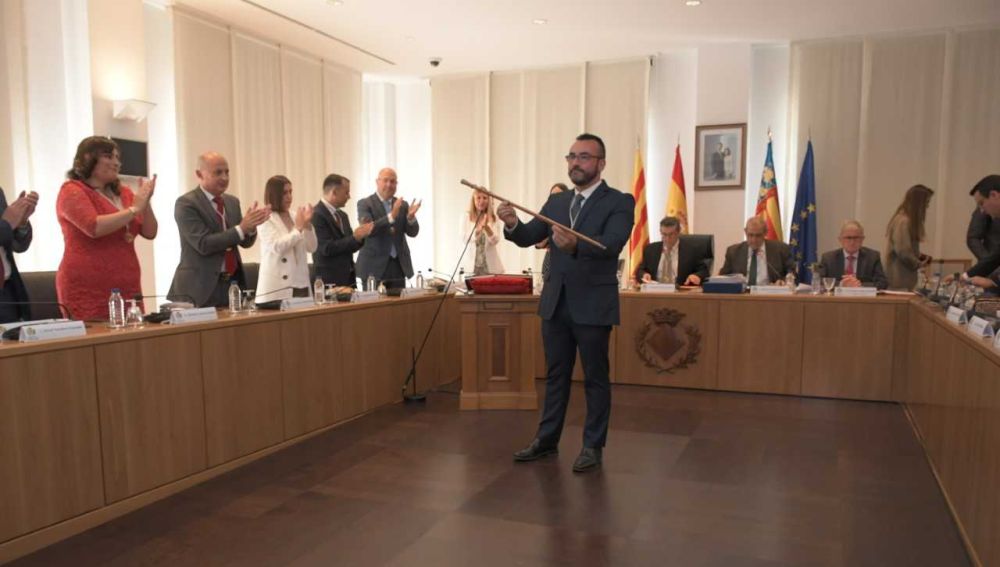 L´alcalde Benlloch en el ple de investidura que obri la legislatura fins el 2023. 