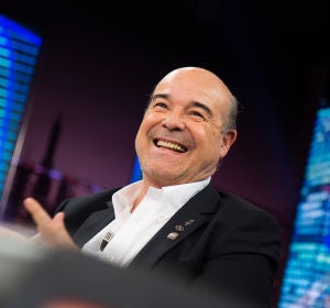 Antonio Resines denuncia en 'El Hormiguero 3.0' la campaña en contra de 'La reina de España' Antonio Resines denuncia en 'El Hormiguero 3.0' la campaña en contra de 'La reina de España'