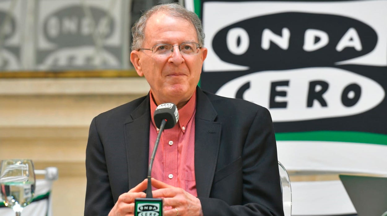 Jeffrey I. Gordon: "Este siglo nos permitirá saber si de verdad hemos evolucionado como especie" Jeffrey I. Gordon: "Este siglo nos permitirá saber si de verdad hemos evolucionado como especie"
