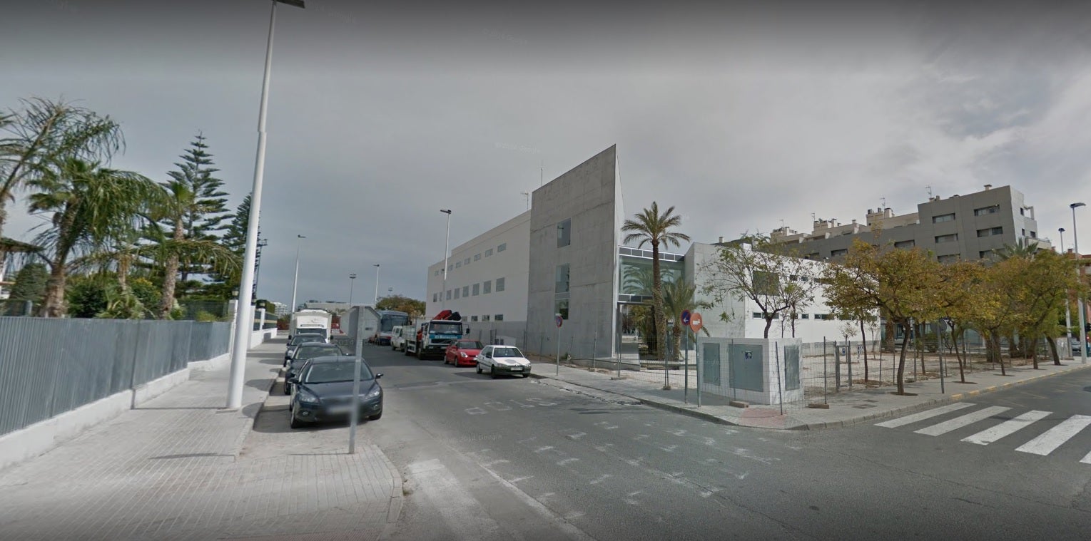 La UMH abre el acuerdo de cesión de la residencia de estudiantes para albergar a canteranos del Elche La UMH abre el acuerdo de cesión de la residencia de estudiantes para albergar a canteranos del Elche