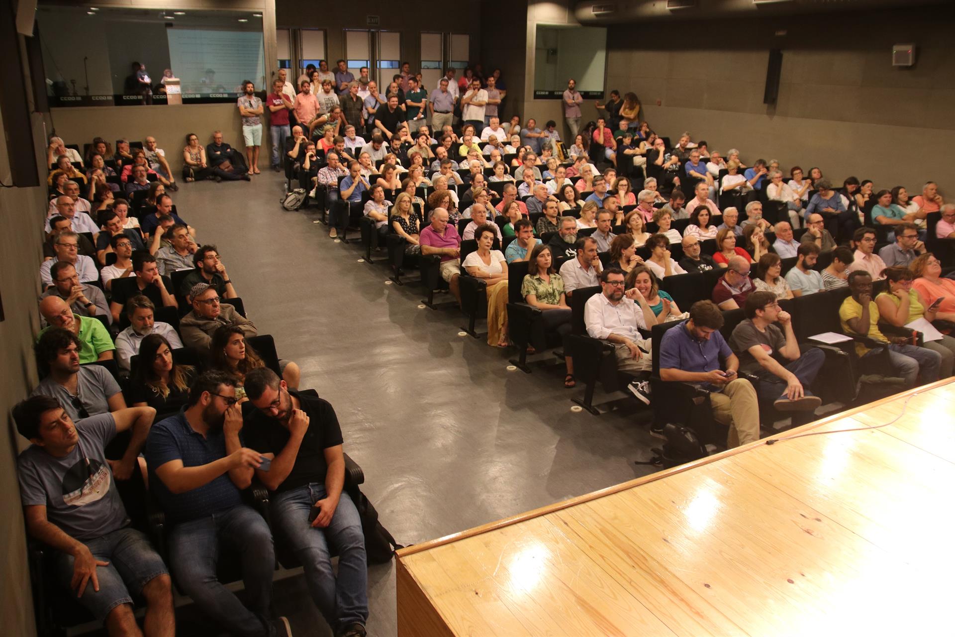 La asamblea de MÉS respalda el acuerdo para entrar en el Govern con un ajustado 53% La asamblea de MÉS respalda el acuerdo para entrar en el Govern con un ajustado 53%