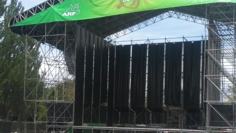 Todo preparado en el recinto de Mendizabala para la celebraci&oacute;n del Azkena Rock