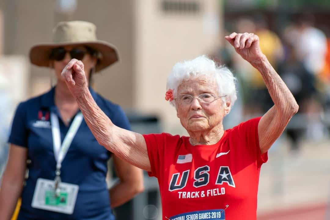 Julia 'Hurricane' Hawkins, la mujer de 103 años que bate récords y gana campeonatos de velocidad Julia 'Hurricane' Hawkins, la mujer de 103 años que bate récords y gana campeonatos de velocidad