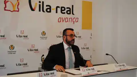L´alcalde José Benlloch ha explicat l´organització de govern per a la nova legislatura. L´alcalde assumix les delegacions d´Hisenda i Innovació i reduix el nombre de delegacions.
