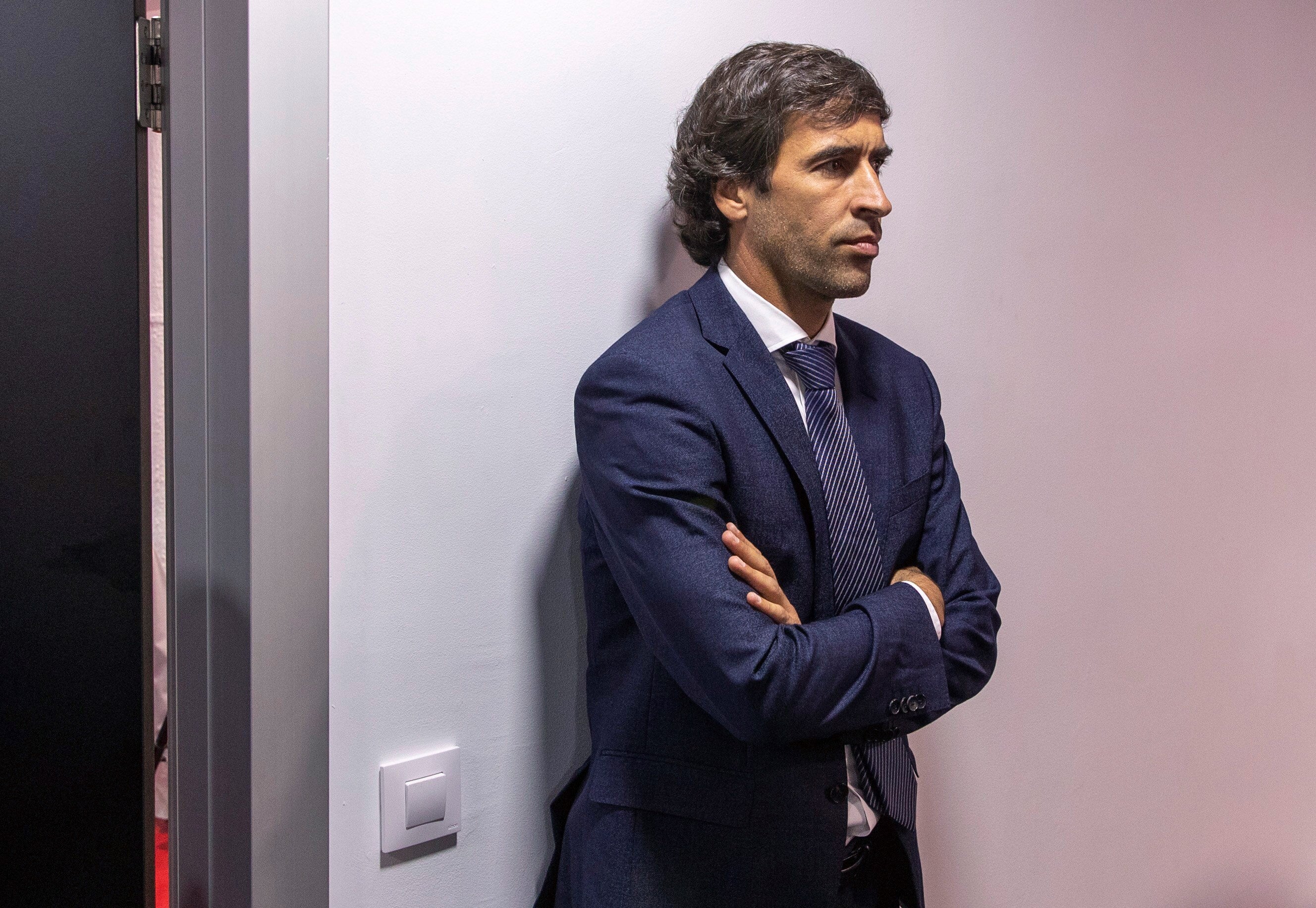 Oficial: Raúl González entrenará al Castilla la próxima temporada Oficial: Raúl González entrenará al Castilla la próxima temporada