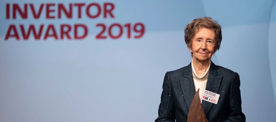 La bioquímica española Margarita Salas, galardonada con el Premio Inventor Europeo 2019 La bioquímica española Margarita Salas, galardonada con el Premio Inventor Europeo 2019