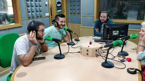 Los protagonistas de "Detr&aacute;s del tel&oacute;n".