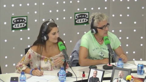 David Fernández: "Te dicen que fumar es malo, pues no lo vendas" David Fernández: "Te dicen que fumar es malo, pues no lo vendas"