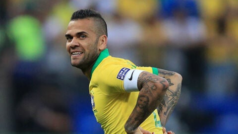 Dani Alves, con Brasil