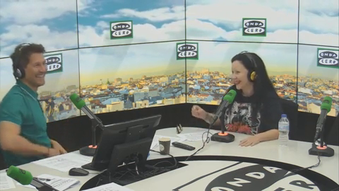 VÍDEO | Alaska repasa las canciones de fin de curso VÍDEO | Alaska repasa las canciones de fin de curso