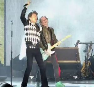 Los Rolling Stones vuelven al escenario tras la operación de corazón de su cantante Los Rolling Stones vuelven al escenario tras la operación de corazón de su cantante