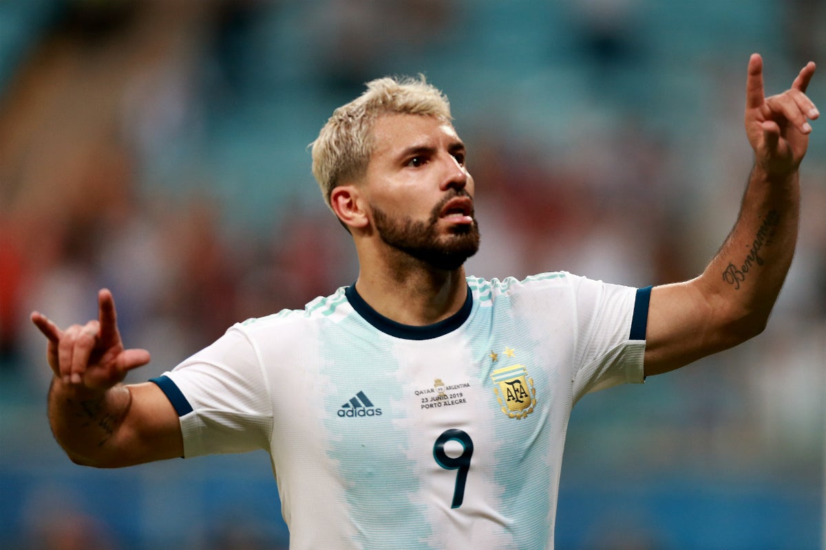 Argentina derrota a Catar con los goles de Lautaro y de Agüero y avanza a cuartos de final Argentina derrota a Catar con los goles de Lautaro y de Agüero y avanza a cuartos de final