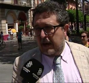 El presidente de Vox Andalucía dice que "ni rectifica ni le han desautorizado" El presidente de Vox Andalucía dice que "ni rectifica ni le han desautorizado"