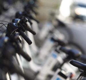 El ciclista conducía de noche y sin luces cerca de La Poblachuela El ciclista conducía de noche y sin luces cerca de La Poblachuela