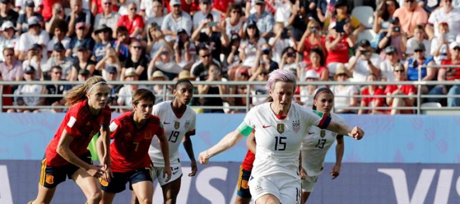 Estados Unidos marca de penalti ante la Selección Española en el Mundial Femenino Estados Unidos marca de penalti ante la Selección Española en el Mundial Femenino