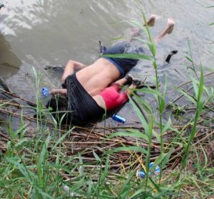 Un padre y su hijo mueren ahogados en El Salvador Un padre y su hijo mueren ahogados en El Salvador