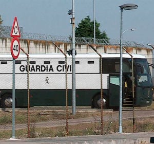 Los presos del "procés" salen de Valdemoro y dormirán en Zuera (Zaragoza) Los presos del "procés" salen de Valdemoro y dormirán en Zuera (Zaragoza)