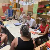 Reunión en el colegio La Paz de Torrellano de Elche. Reunión en el colegio La Paz de Torrellano de Elche.