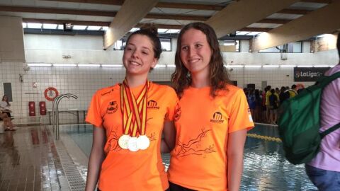 NATACI&Oacute;N CON ALETAS