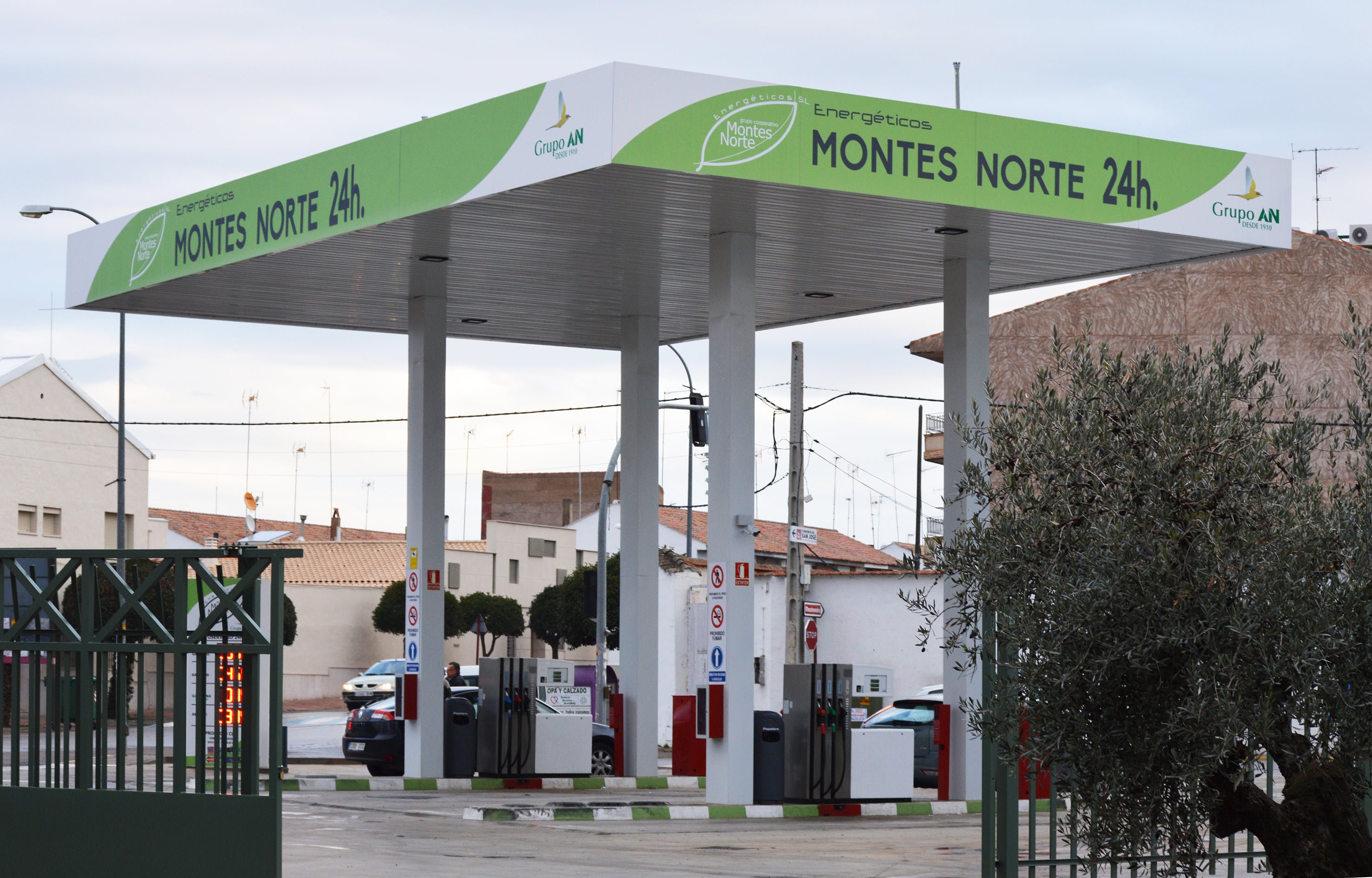 Montes Norte ofrece servicio de gasolineras a sus socios Montes Norte ofrece servicio de gasolineras a sus socios
