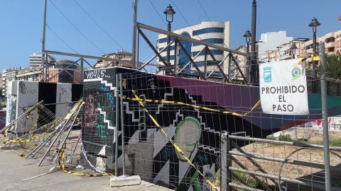 La pasarela fue cerrada al tr&aacute;nsito peatonal el pasado 10 de mayo