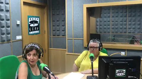Colectivo de Mujeres del Carnaval Charo Gil y Marisa De las Cuevas nos visitan en Cádiz en la Onda.