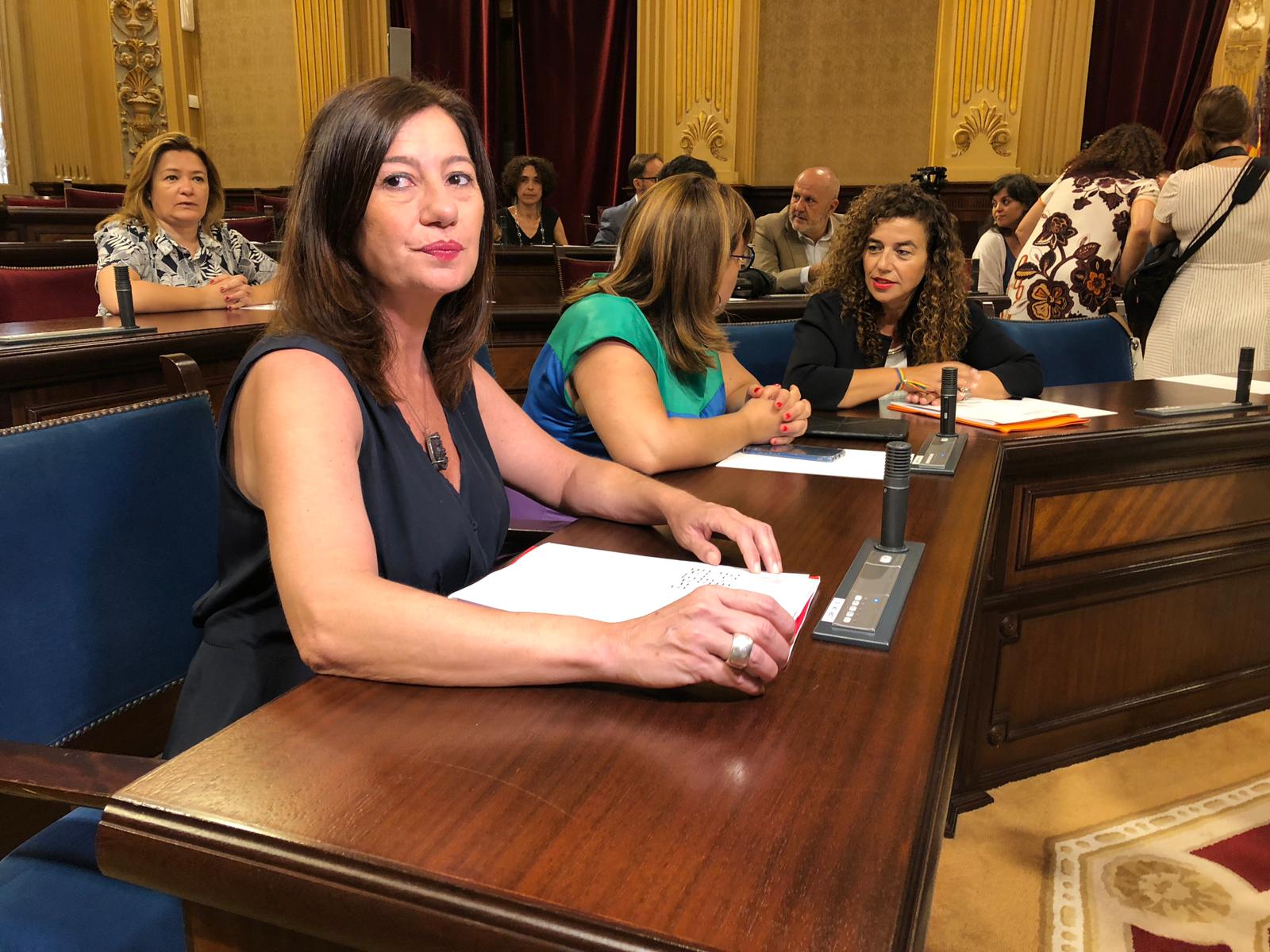 Armengol pide a Sánchez que los ayuntamientos pueda usar sus remanentes y que envíe material sanitario ya Armengol pide a Sánchez que los ayuntamientos pueda usar sus remanentes y que envíe material sanitario ya