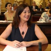 Francina Armengol, en el Pleno del Parlament