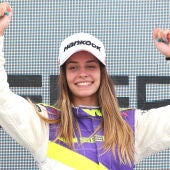 Marta García hace historia ganando su primera carrera en la Fórmula 1 femenina