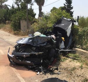 Estado en el que ha quedado uno de los coches implicados en el accidente. Estado en el que ha quedado uno de los coches implicados en el accidente.