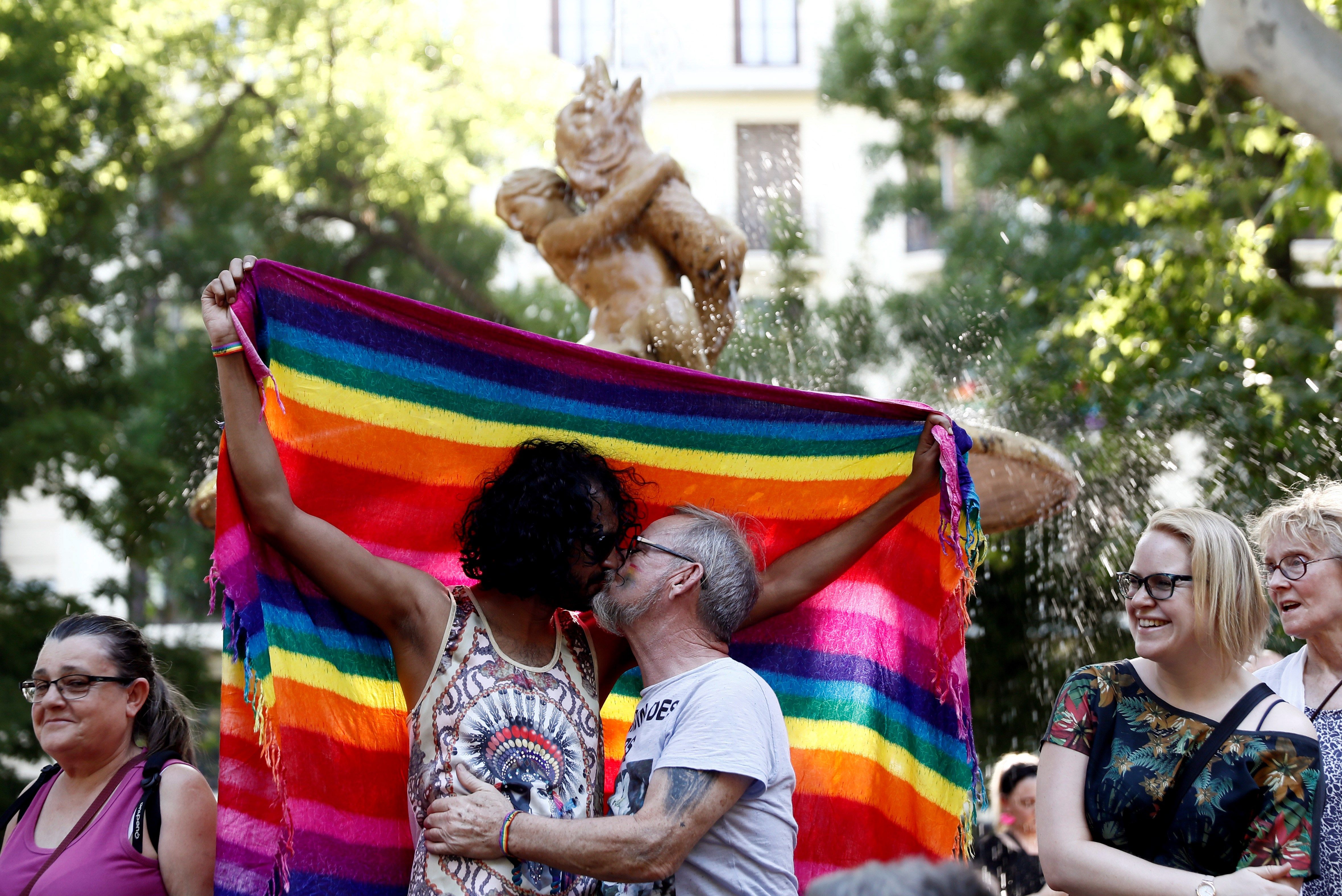 L'Observatori Contra l'Homofòbia denuncia l'augment de la LGTBI-fòbia a Catalunya L'Observatori Contra l'Homofòbia denuncia l'augment de la LGTBI-fòbia a Catalunya