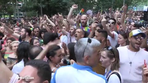 V&iacute;deo de los abucheos a Ciudadanos en el Orgullo Gay de Madrid