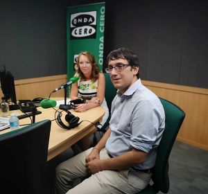 El conseller balear de Modelo Económico, Trabajo y Turismo del nuevo Govern, Iago Negueruela, pasa por los micrófonos de Onda Cero. El conseller balear de Modelo Económico, Trabajo y Turismo del nuevo Govern, Iago Negueruela, pasa por los micrófonos de Onda Cero.