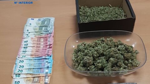 Algunas de las sustancias intervenidas en la operaci&oacute;n policial. 