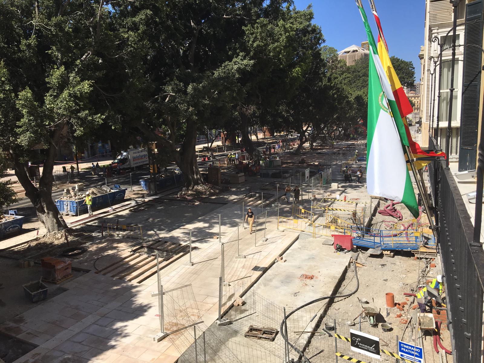 El lateral norte de la Alameda estará listo para la Feria El lateral norte de la Alameda estará listo para la Feria