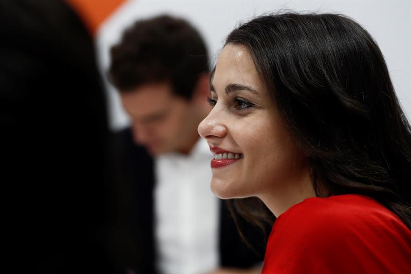 Arrimadas vuelve a pedir la dimisión de Marlaska porque puso "en la diana" a Ciudadanos en el Orgullo Arrimadas vuelve a pedir la dimisión de Marlaska porque puso "en la diana" a Ciudadanos en el Orgullo