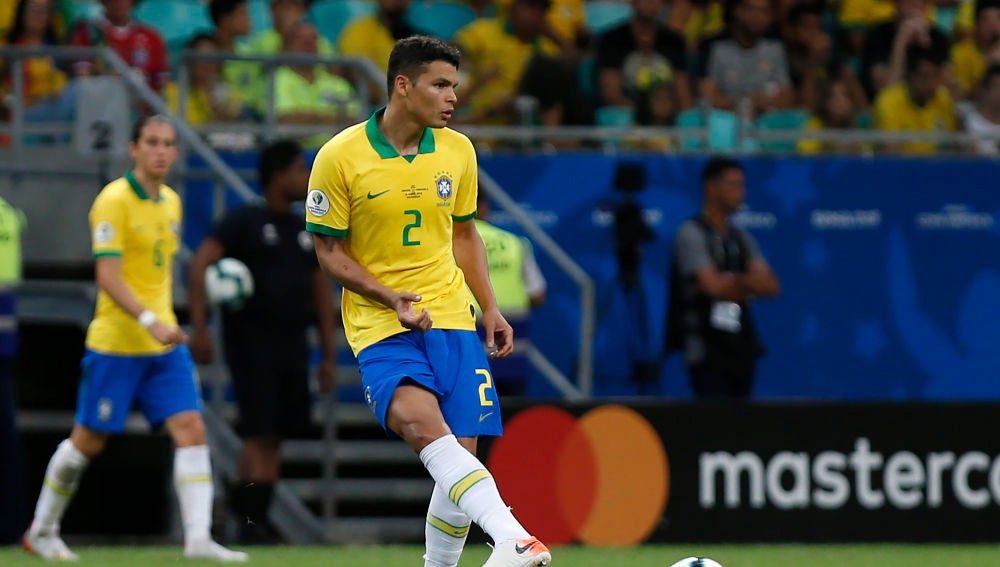 Thiago Silva, en un partido con la selección de Brasil